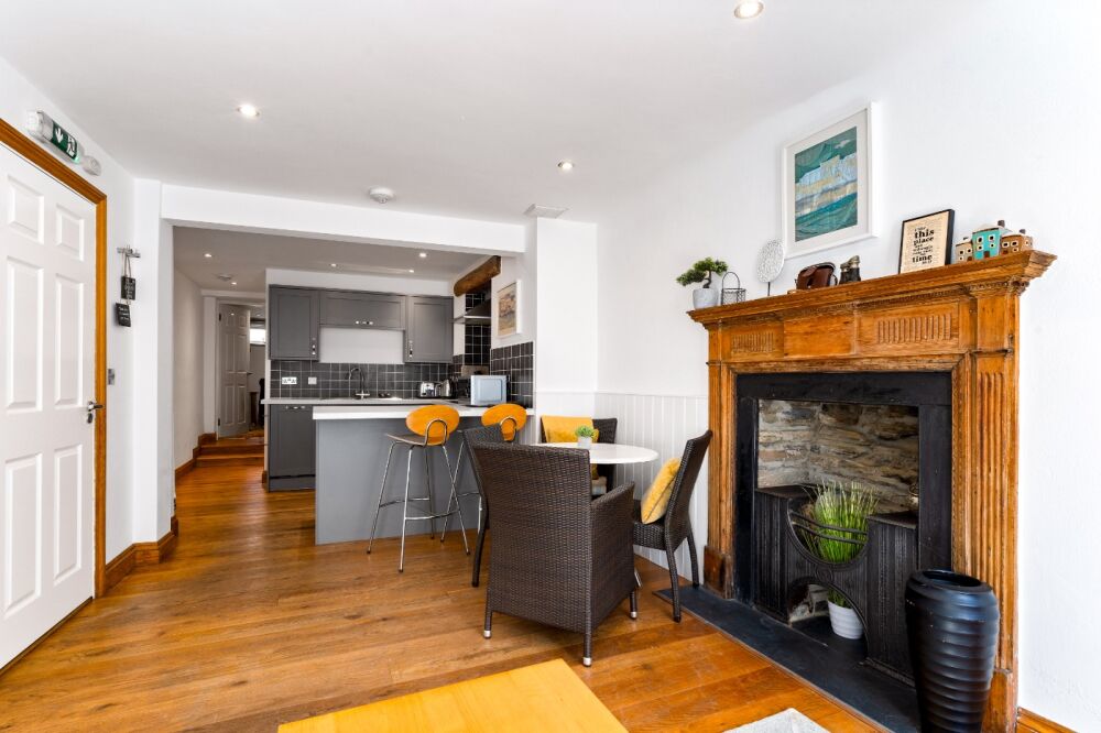 padstow breaks - Cornwall property media-25.jpg